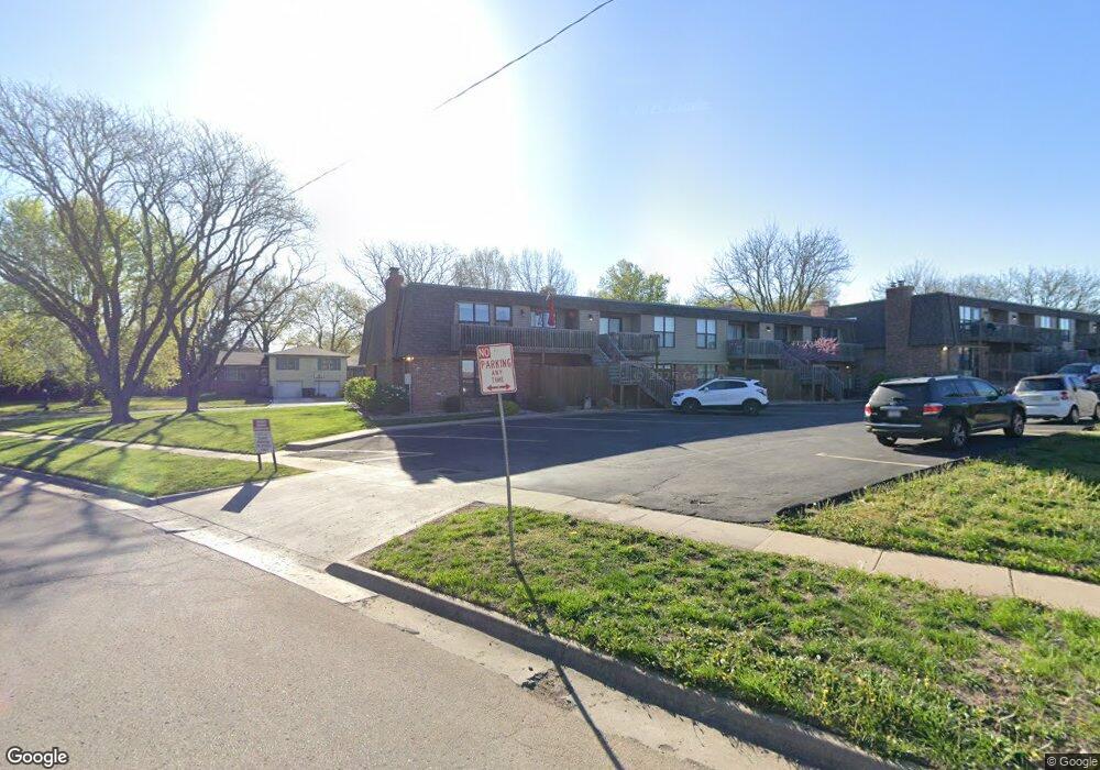 2801 SW Prairie Rd unit 3, Topeka, KS 66614 - photo 1