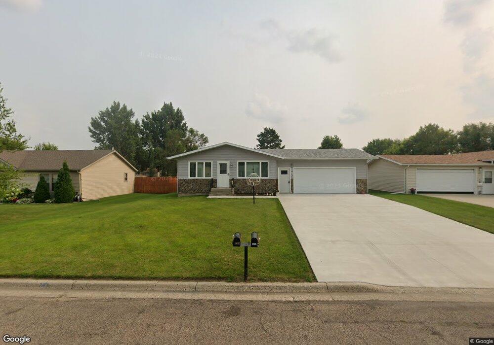 1413 15th St SW, Jamestown, ND 58401 - photo 1
