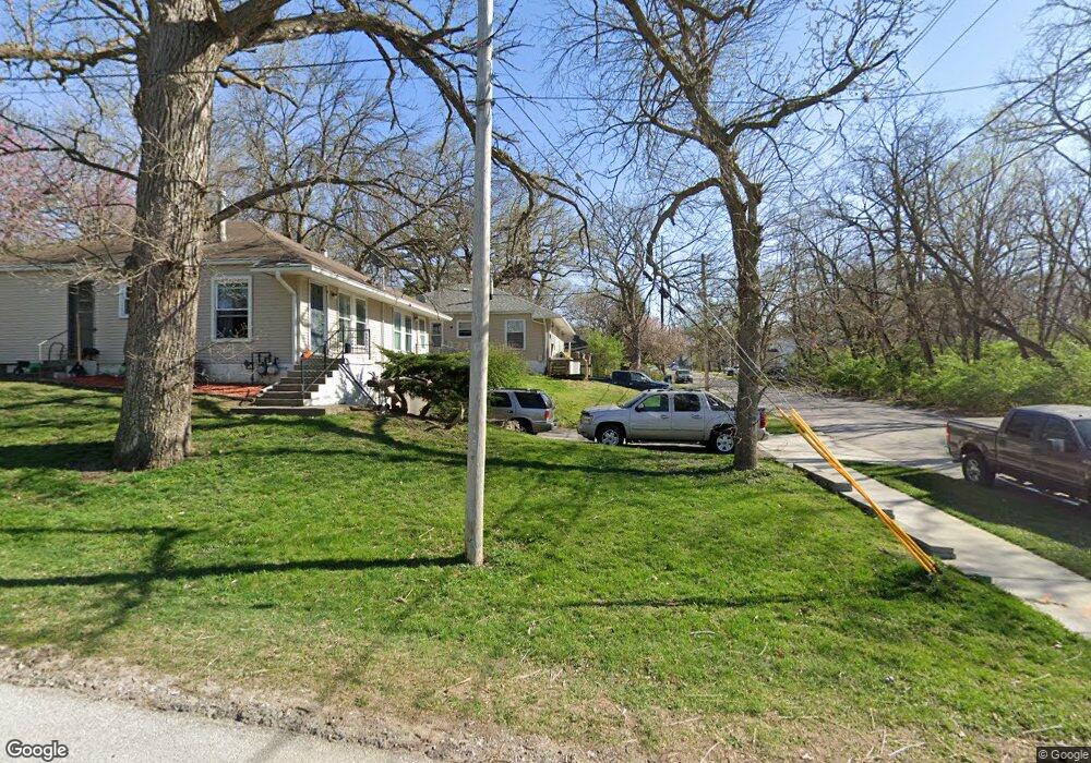1539 34th St, Des Moines, IA 50311 - photo 1