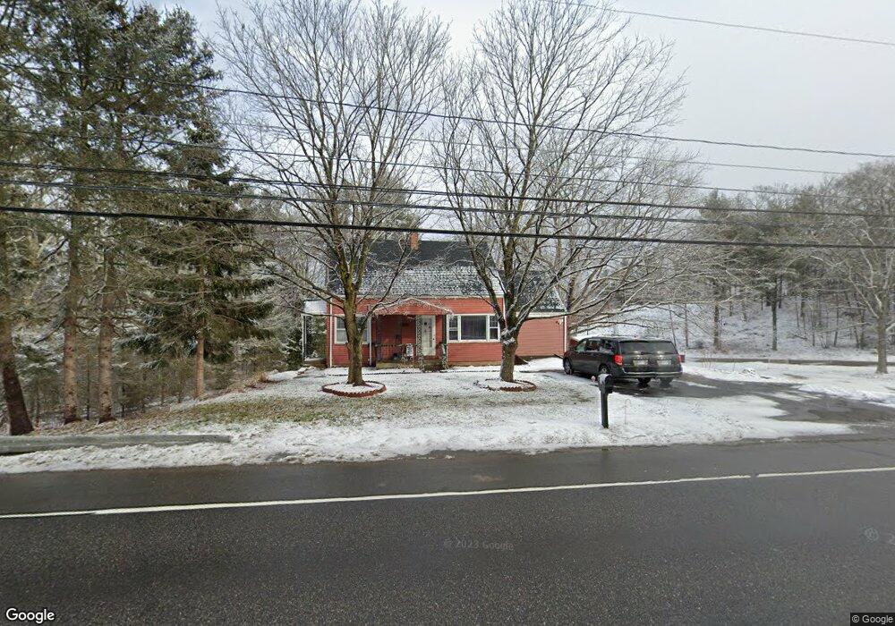 526 Windham Rd, Willimantic, CT 06226 - photo 1