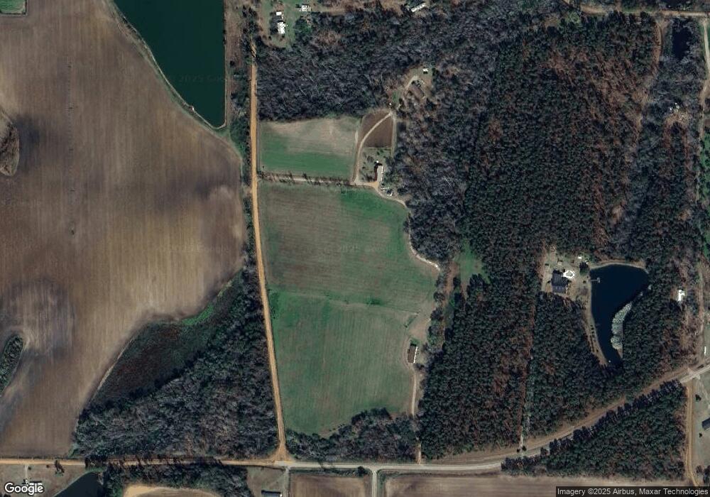 977 Oliver Vickers Rd, Ambrose, GA 31512 - photo 1