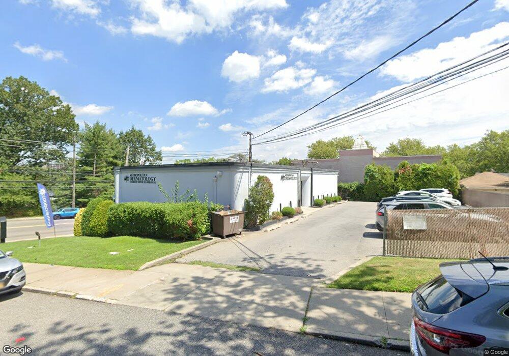 1324 Victory Blvd, Staten Island, NY 10301 - photo 1