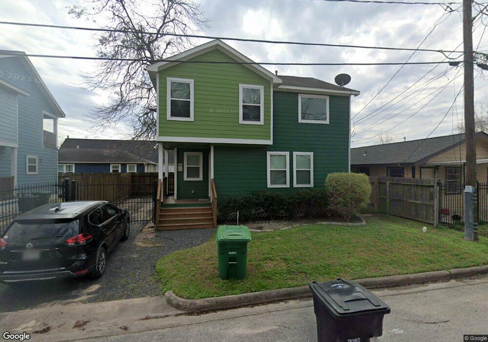 1512 Gale St, Houston, TX 77009 - photo 1