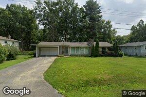 1433 W Greendell Dr, Decatur, IL 62526