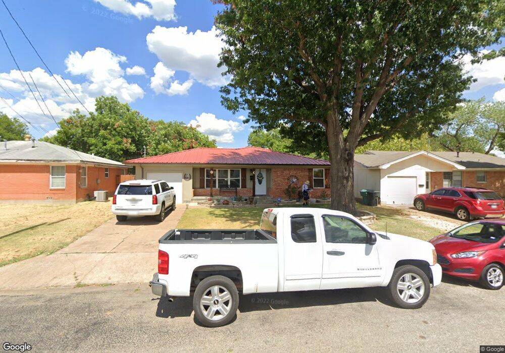2203 N Alexander St, Sherman, TX 75092 - photo 1