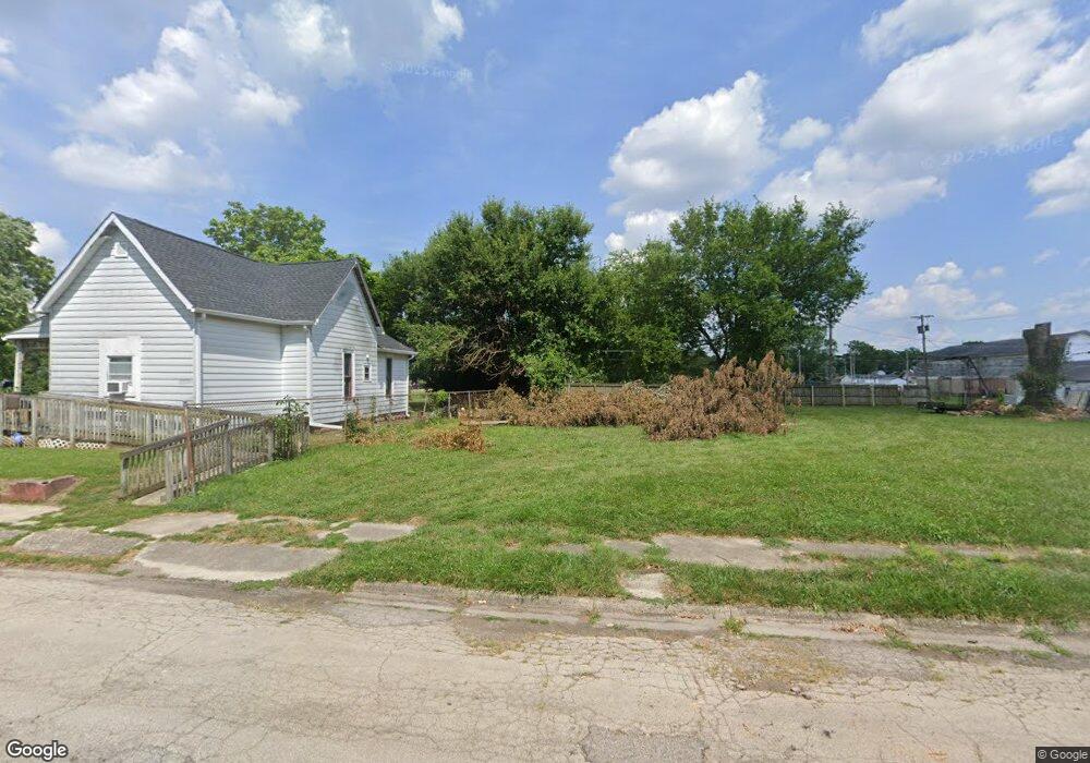 910 S Wolfe St, Muncie, IN 47302 - photo 1