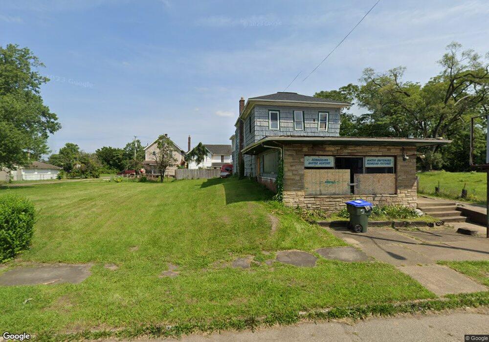 1121 3rd St NE, Canton, OH 44704 - photo 1