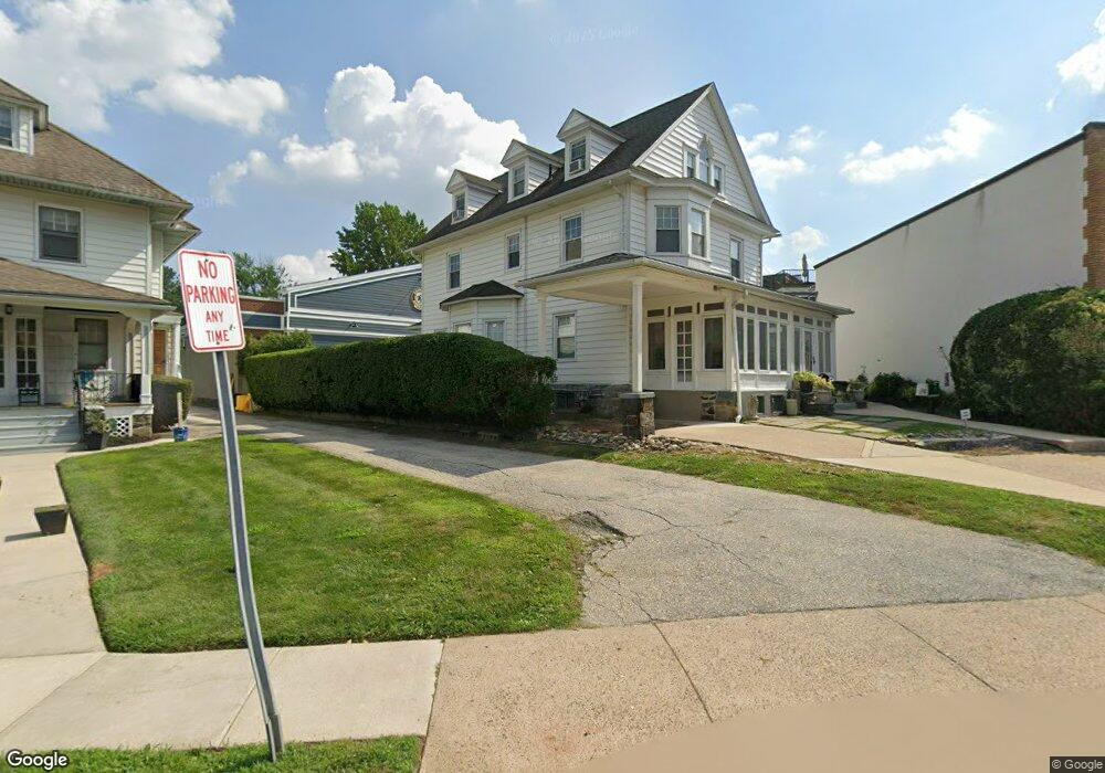 130A Coulter Ave, Ardmore, PA 19003 - photo 1