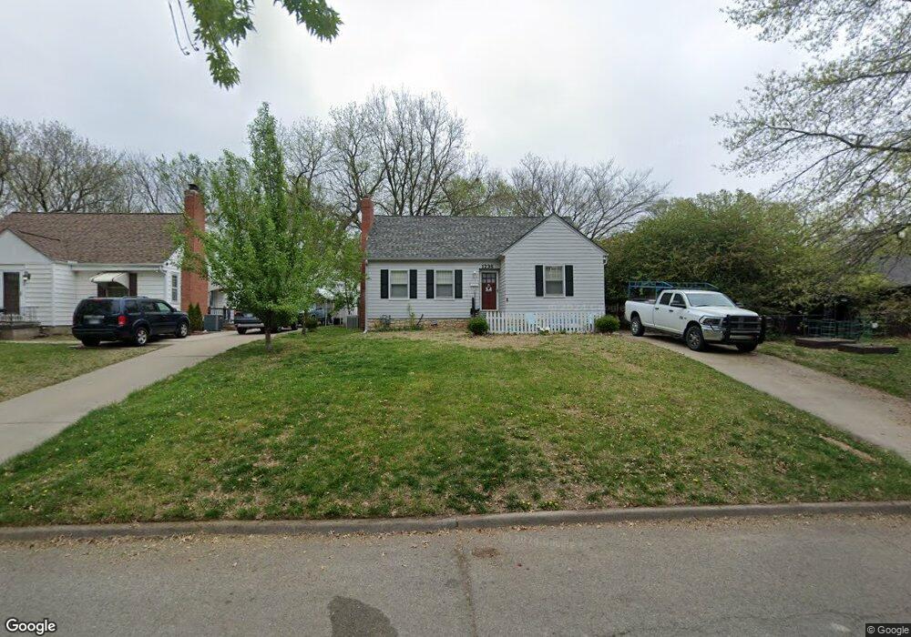 1236 SW Webster Ave, Topeka, KS 66604 - photo 1