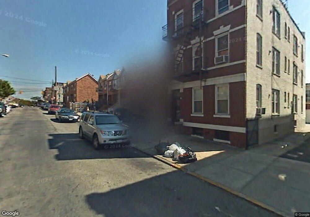 3113 42nd St, Astoria, NY 11103 - photo 1