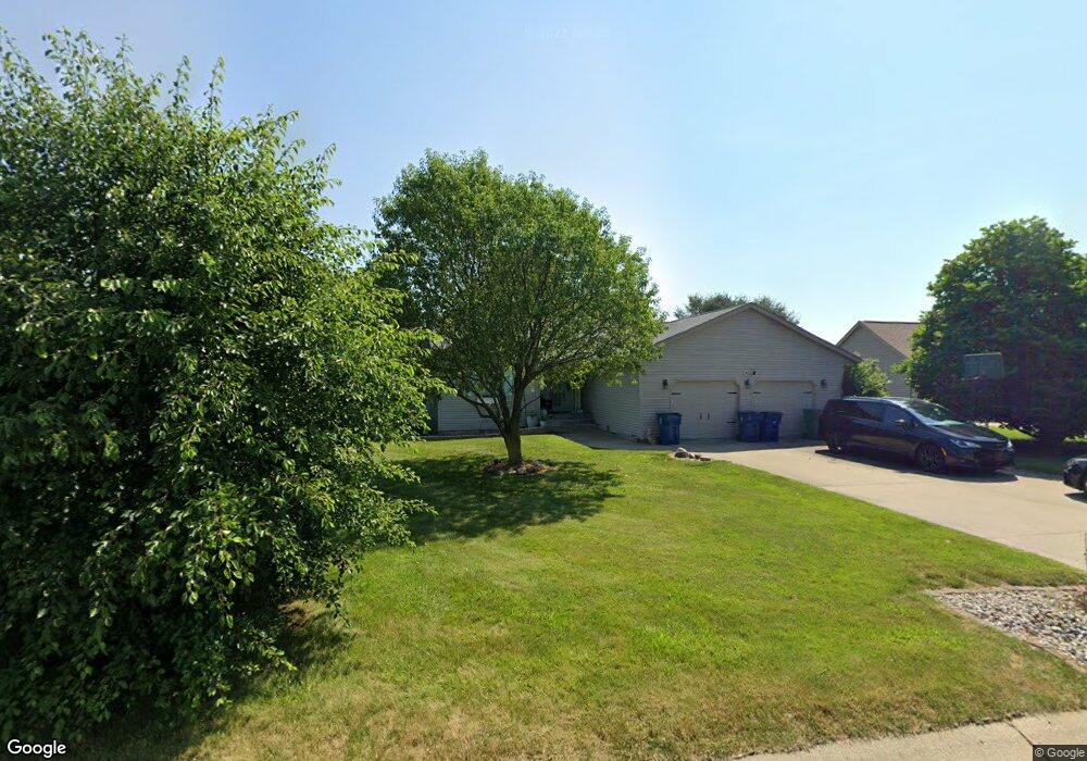 1647 Crestview Dr, La Porte, IN 46350 - photo 1