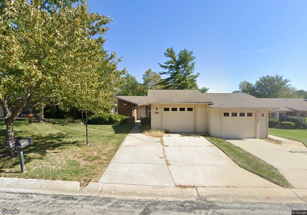 1614 W Stone Blvd, Raymore, MO 64083 - photo 1