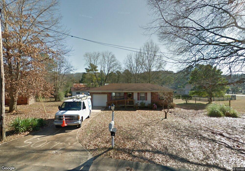 2209 Cynthia Dr, Birmingham, AL 35215 - photo 1