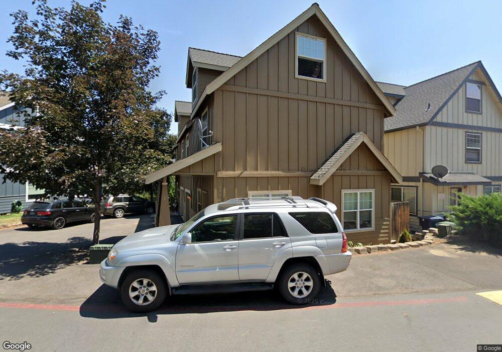 1754 NE Lotus Dr, Bend, OR 97701 - photo 1