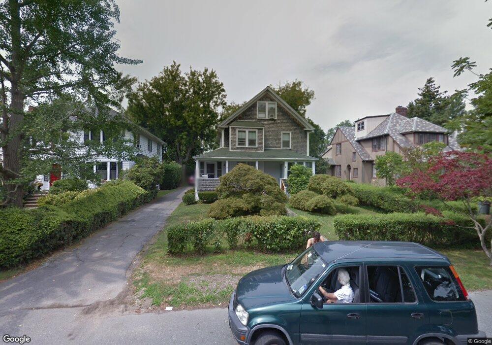 33 Red Cross Ave, Newport, RI 02840 - photo 1