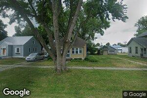 307 6th St, Durant, IA 52747