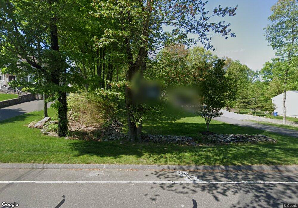 122 Stonehouse Rd, Trumbull, CT 06611 - photo 1