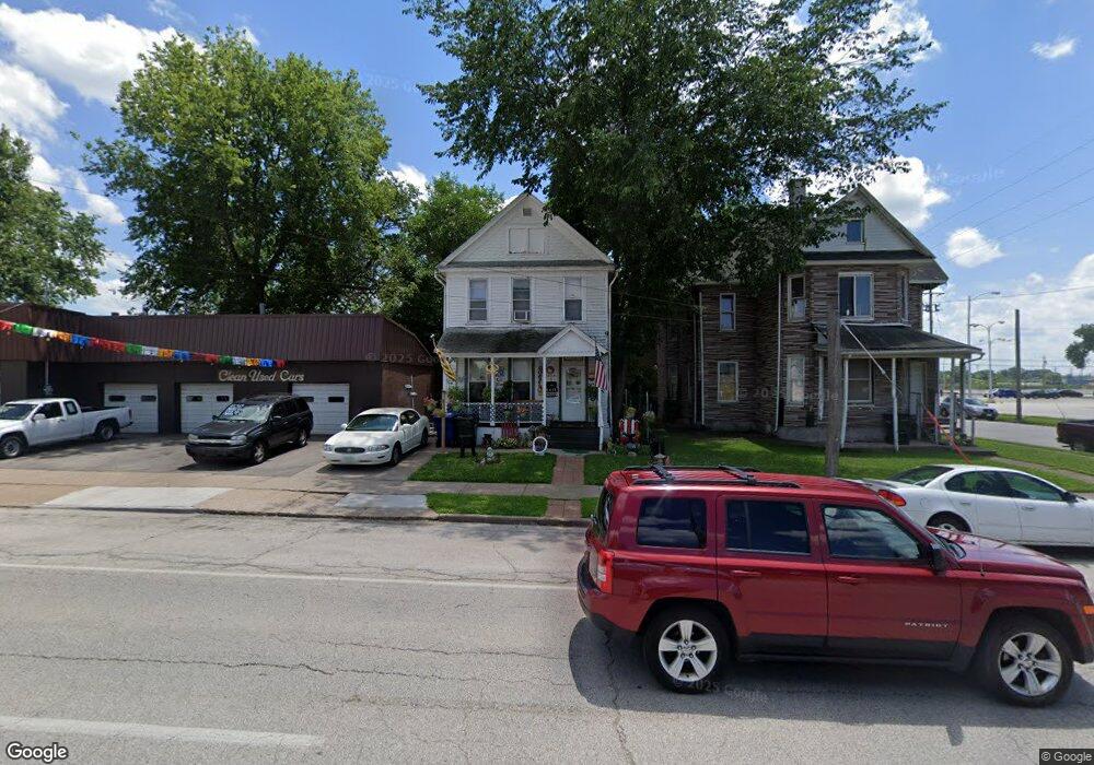 1217 W 4th St, Davenport, IA 52802 - photo 1