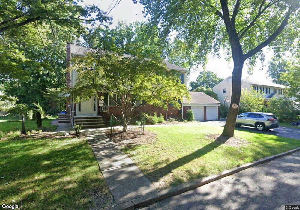 81 Prospect St unit Top, Paramus, NJ 07652 - photo 1