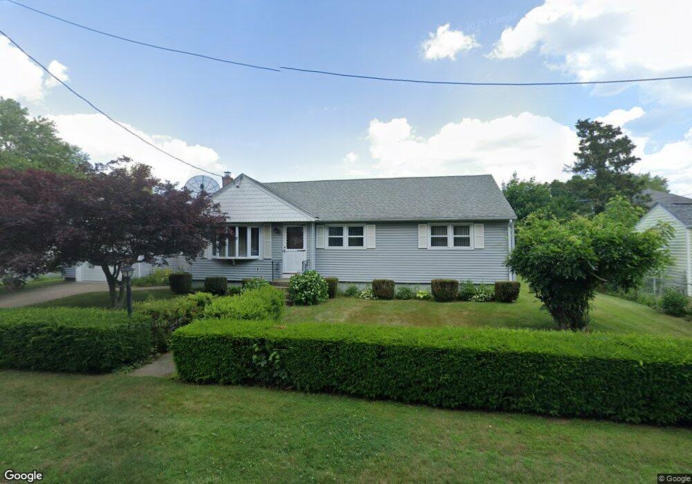 137 Bryant St, Cumberland, RI 02864 - photo 1