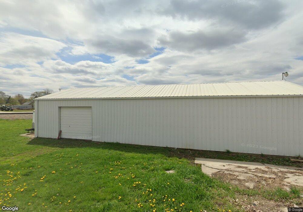 1030 E 7th St N, Newton, IA 50208 - photo 1