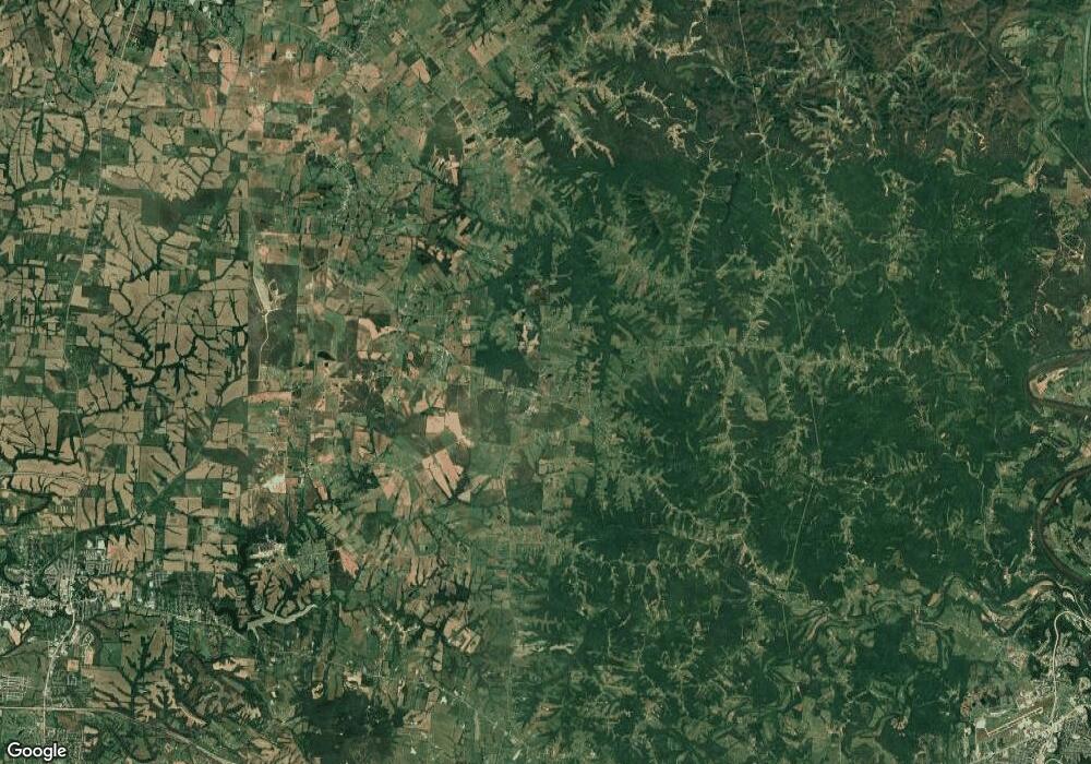 132 Hyatt Store St, Frankfort, KY 40003 - photo 1