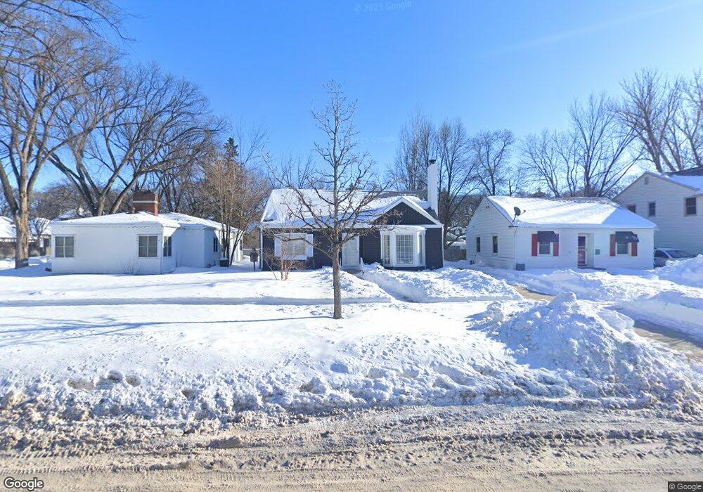 1406 10th St S, Fargo, ND 58103 - photo 1