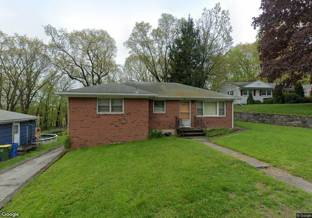 53 Everitt St, Waterbury, CT 06704 - photo 1