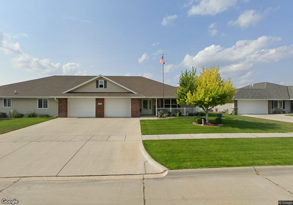 1003 Janet Ln, Norfolk, NE 68701 - photo 1