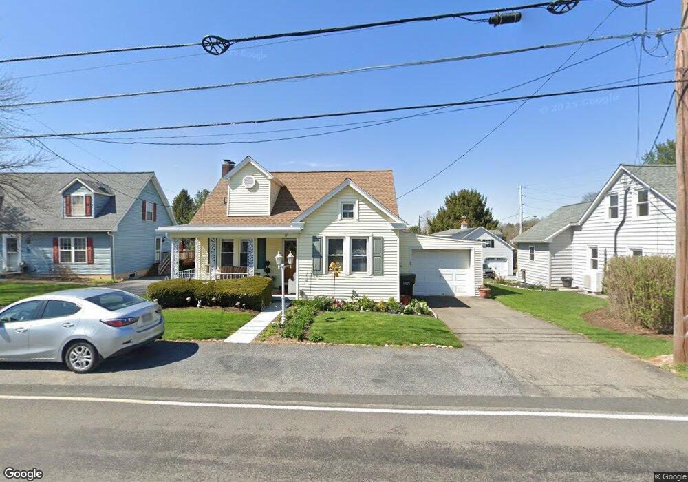 17 Locust St, Talmage, PA 17580 - photo 1