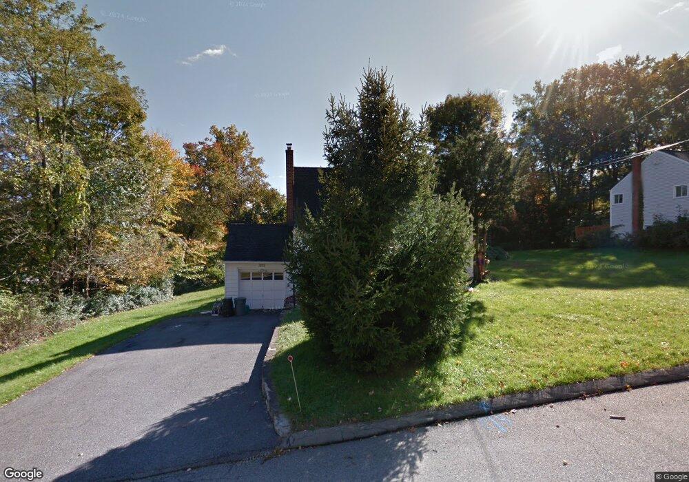 1373 Arch Dr, Mohegan Lake, NY 10547 - photo 1