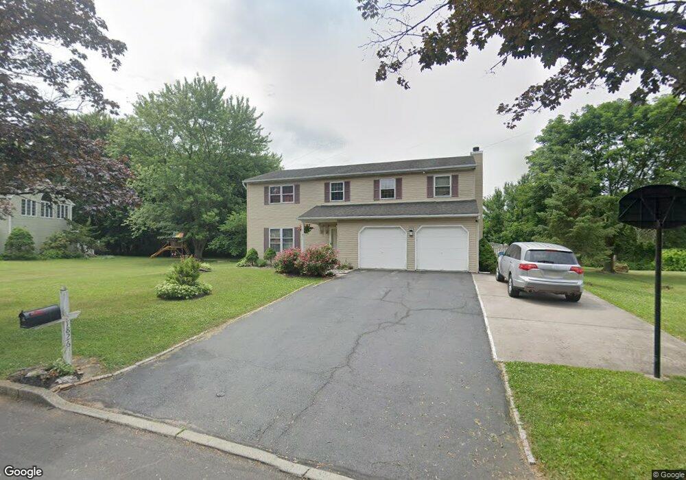 1826 Lamplighter Dr, Macungie, PA 18062 - photo 1