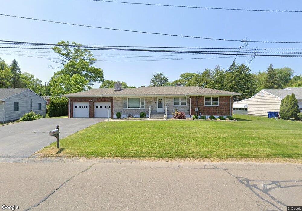 159 Doreen Dr, Bridgeport, CT 06604 - photo 1