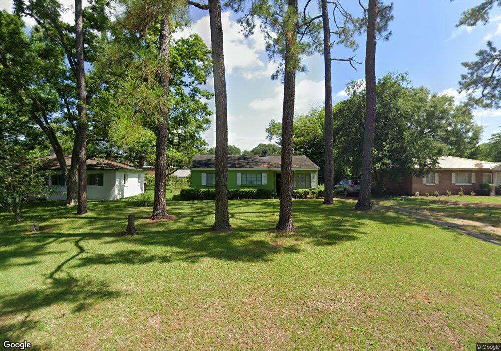 1607 W Highland Ave, Albany, GA 31707 - photo 1