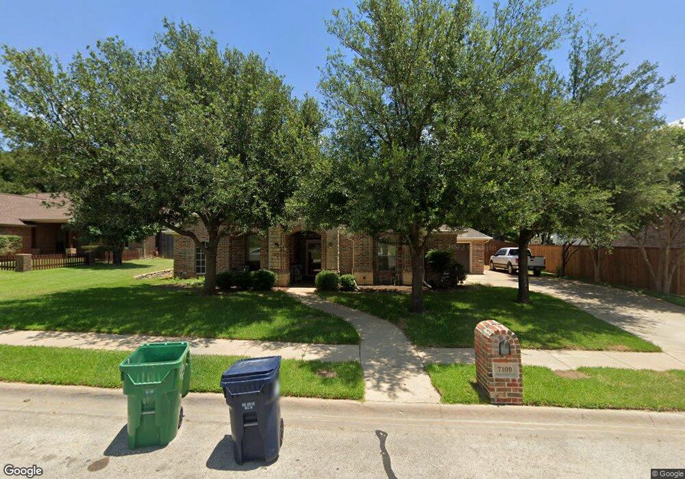 7109 Mira Vista Dr, Denton, TX 76210 - photo 1