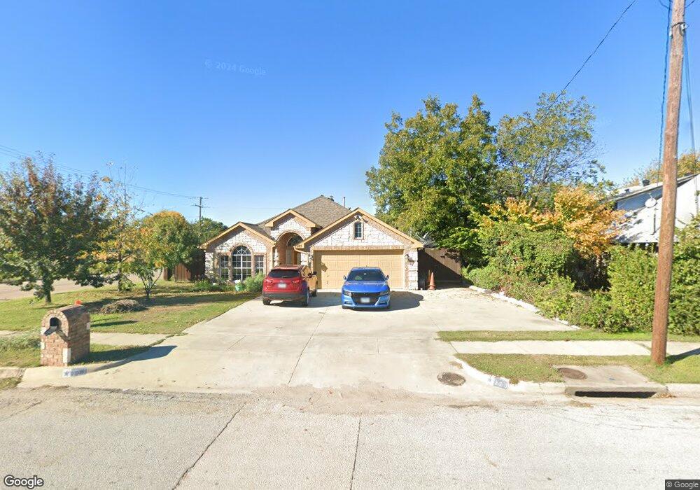 223 SW 6th St, Grand Prairie, TX 75051 - photo 1