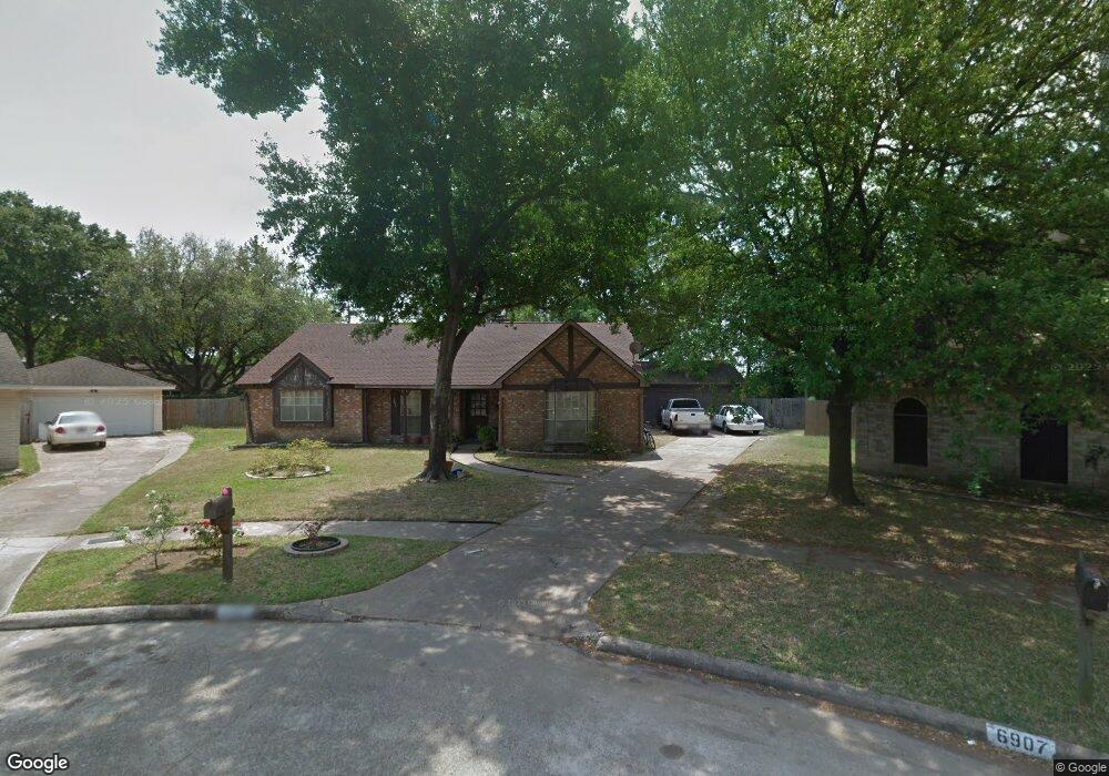 6903 Oak Bough Dr, Houston, TX 77088 - photo 1