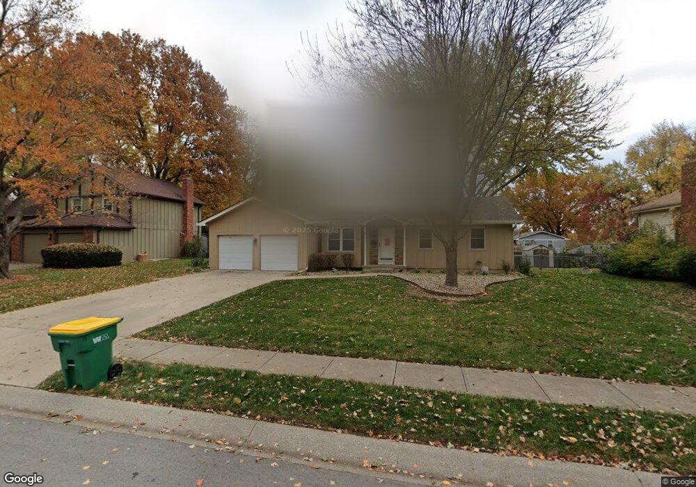 10707 W 48th St, Shawnee, KS 66203 - photo 1