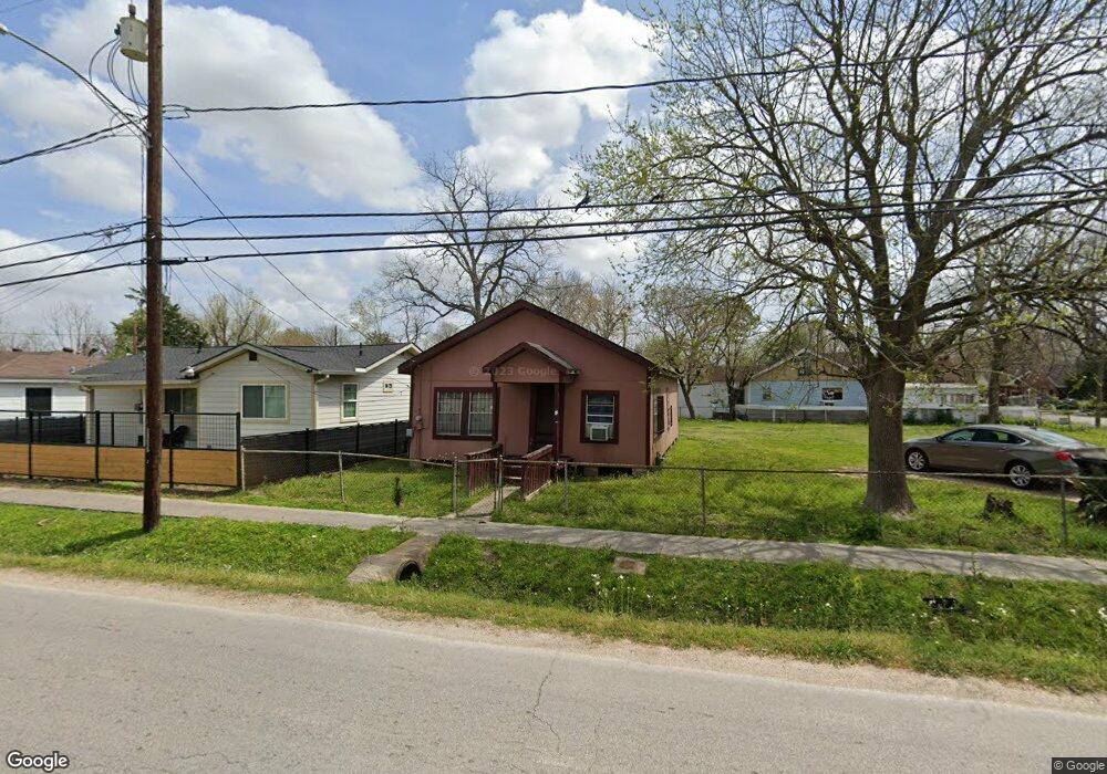 3002 Russell St, Houston, TX 77026 - photo 1