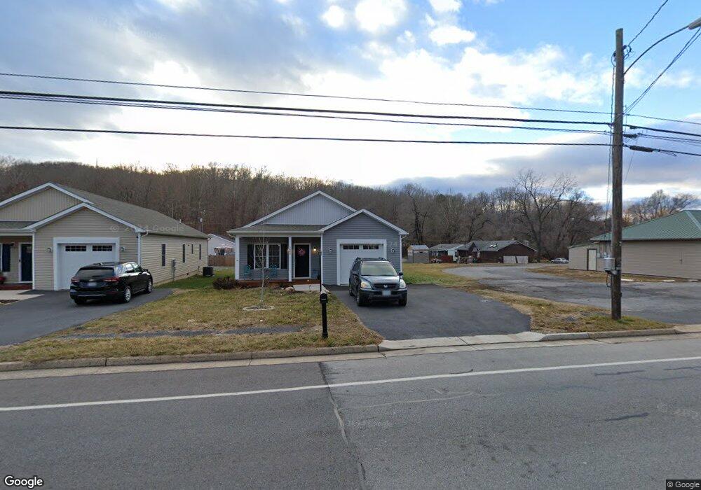 1401 10th St, Waynesboro, VA 22980 - photo 1