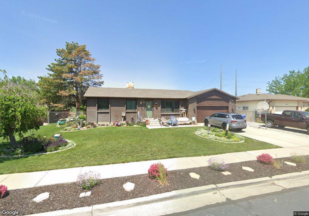 7084 S 3075 W, West Jordan, UT 84084 - photo 1