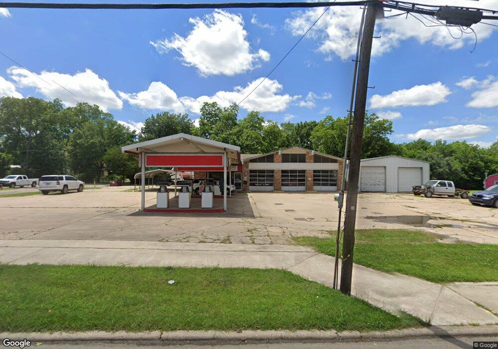 1103 N Center St, Bonham, TX 75418 - photo 1