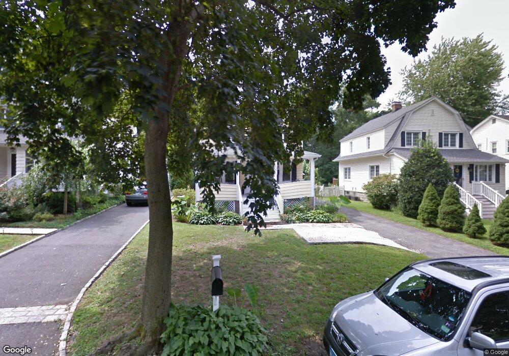 10 Meyer Place, Riverside, CT 06878 - photo 1