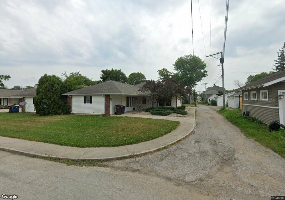 328 W Central Ave unit 1, Bluffton, IN 46714 - photo 1