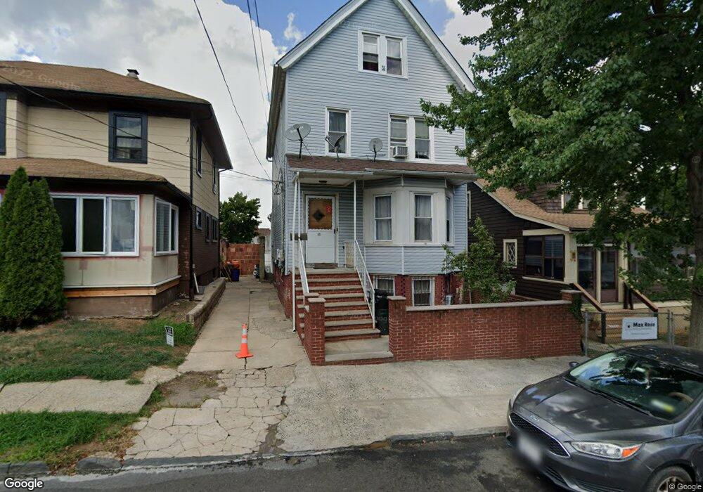 83 Wave St, Staten Island, NY 10304 - photo 1
