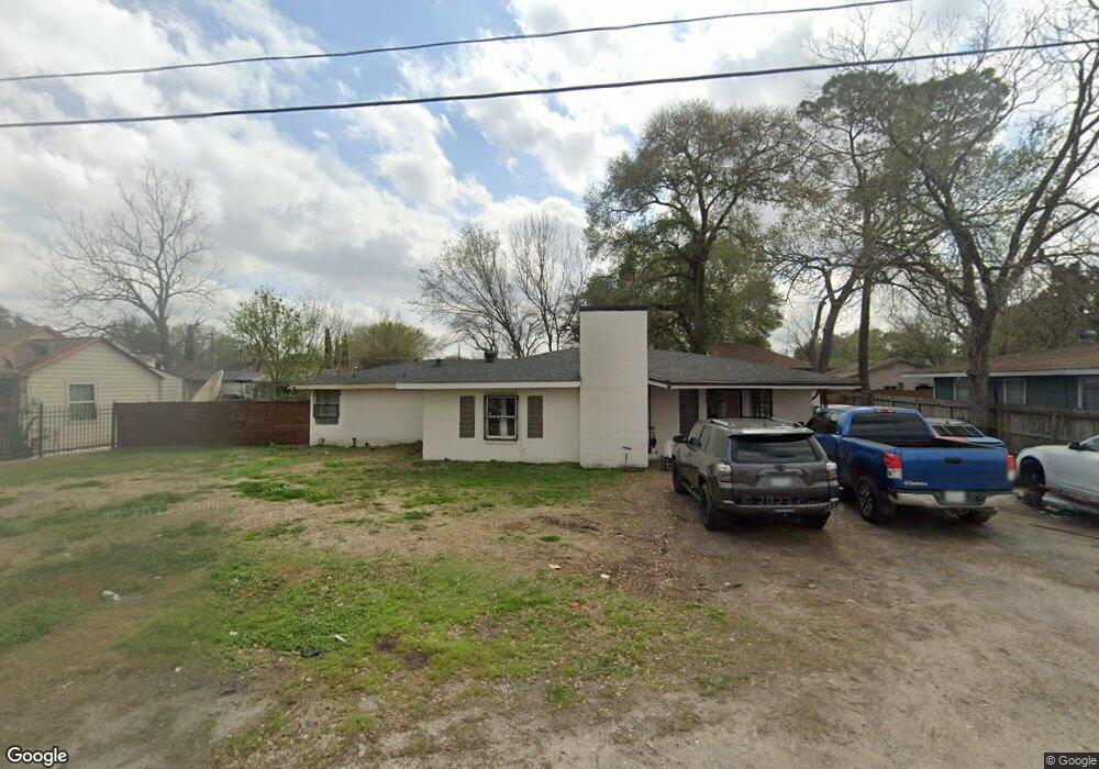 226 Burress St, Houston, TX 77022 - photo 1