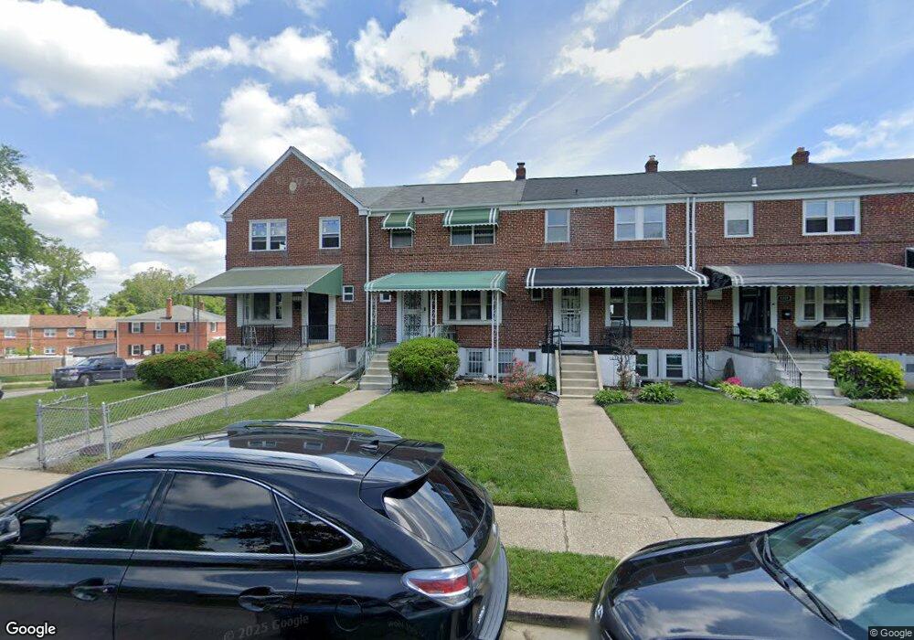 1213 Wildwood Pkwy, Baltimore, MD 21229 - photo 1