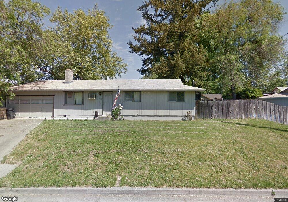 951 SW Rogue River Ave, Grants Pass, OR 97526 - photo 1