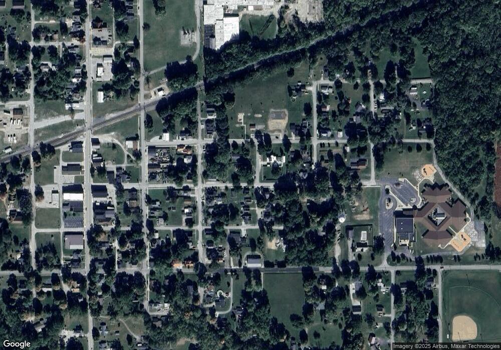 24 N Maple St, Andrews, IN 46702 - photo 1