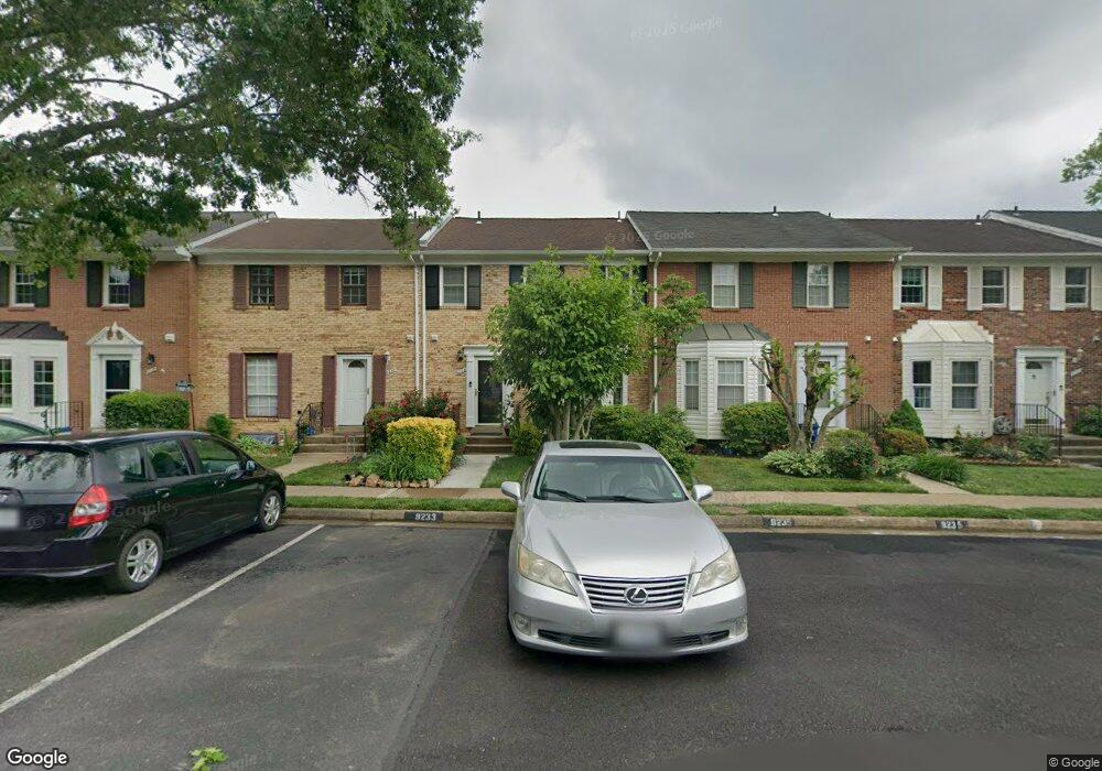 9233 Sand Creek Ct, Burke, VA 22015 - photo 1